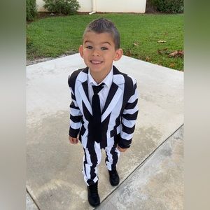 Beetlejuice Costume - Size Youth Small